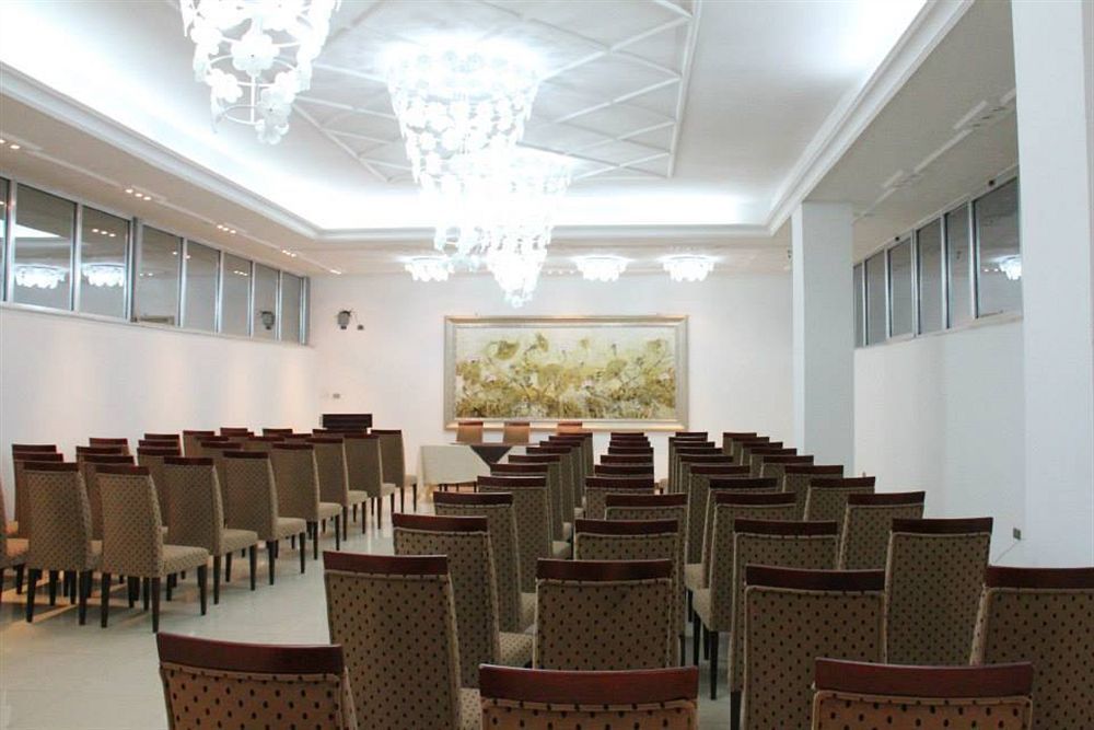 Cyan Hotel Аддис-Абеба Экстерьер фото